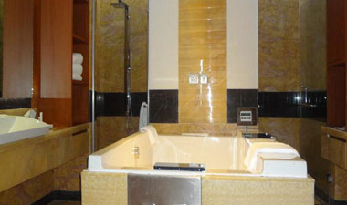 Sauna & Jacuzzi